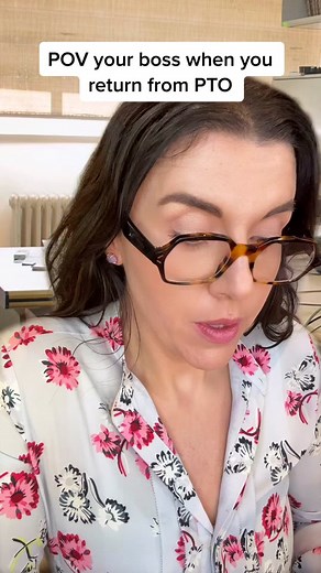 When you leave an hour early Friday and return Monday 🙃 #vacation #pto #toxic #boss #culture #coworkers #corporate #worklife #pov #hr #hrmanifesto #greenscreen