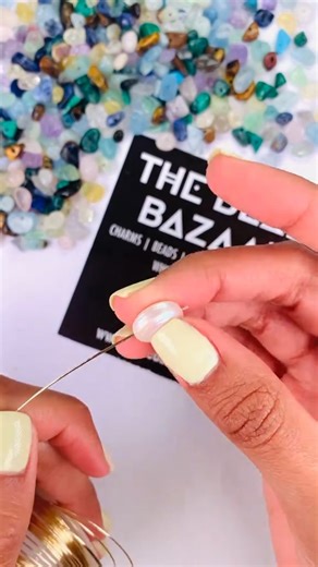 Wire wrapped earrings #wirewrappedjewelry #jewelrytutorial #wirewrappedearrings #diyjewelry #pearljewelry #beadshop | Thebeadbazaar | Facebook