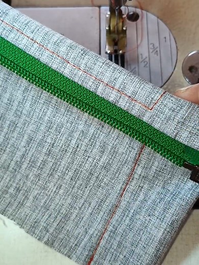 How to Sew a Zipper into a Crewneck: Quick Tips