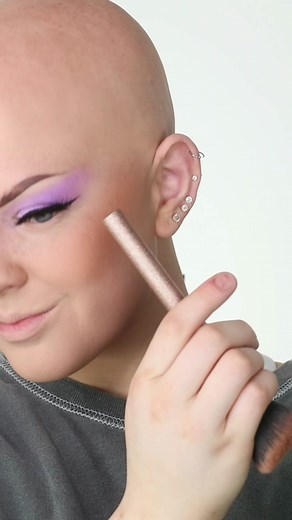 Emmy Combs' Journey to Confidence and Self-Acceptance