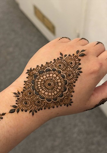 New Simple Arabic Mehndi Design | Easy Henna Art