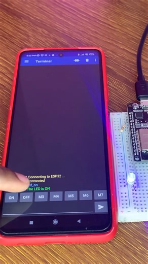 10K views · 41 reactions | Contrôle dune LED par Bluetooth en utilisant la carte ESP32 #Genie #arduino | Méchant Circuit | Facebook