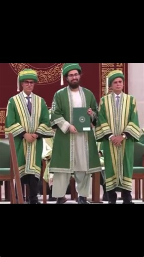 We are super proud of Hamza Jehanzeb, our best graduate of the MBBS programme! Hamza received a total of 17 awards and certificates 👏🎓 | AKU Medical College, Pakistan