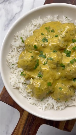 BOULETTE SAUCE CRÉMEUSE