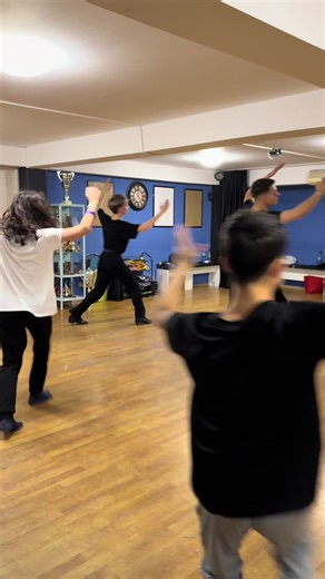 Coordonarea în dans înseamnă control, ritm și libertate în același timp. Hai să lucrăm la ea, pas cu pas. 💪🏼 #fyp #misiuneatiktok #impetusdancestudio #ballroom #ballroomdance @Sorin Neagu