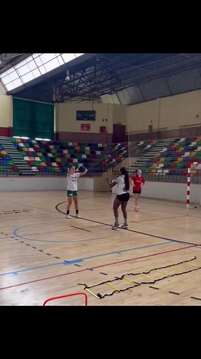 #FORMATION: Un tres bon exercice, un contre un pour entrainement des jeunes en handball #sports #traininghandball #handballcotedivoire #handball #inspiredbyhandball #inspirante #inspirantelifestyle🇩🇴 | Handball Côte d'ivoire