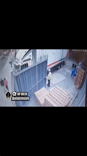 OSHA Is This Safe 💀 on Instagram: "0️⃣ZERO DAYS WITHOUT INCIDENT V.24 • ⚽️HIP CHECK • 🚚KNOW YOUR LOAD - TRAILER TAIL-SWING: Hauling a Trailer requires special Driving care - the path that the Rear Bumper of the Trailer takes, based on the Overhang produced by the position of the Tandem Axles AND HOW sharp the turn is. • ⛽️How much Tail-Swing the Trailer has is important to know in order to avoid hitting obstacles, like Cars, Poles, Gas Pumps etc., in a tight turn, because this overhang can swi