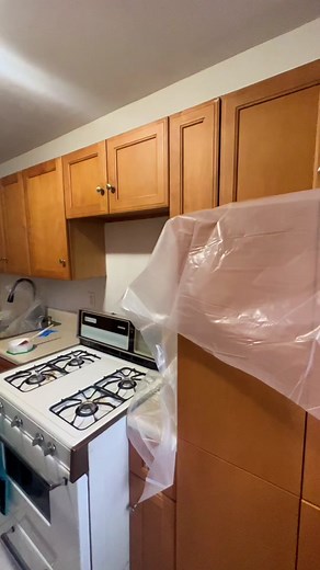 Transforming Kitchen with Epoxy Resin Countertops - DIY Renovation Ideas