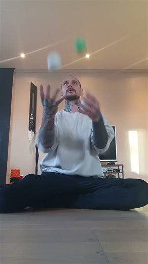 Juggling Everyday For 1 Year - Day 6/365