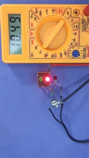How To Make 12V Auto Cut Off Battery Charger Circuit... #12vautocutbatterycharger #12vbatterycharger #electronics #Battery #viralvideo #batterycharger #reelsviralシ #lowvoltageindicator #autocutoffbatterycharger #automaticbatterycharger | Tech help Fan Club