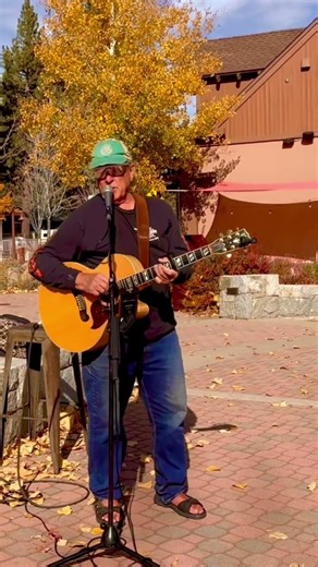 Fish & Whistle - John Prine’s fingerpicking style