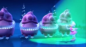 Touch your toes, girls.