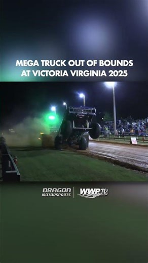 Brian Self and Blown 2 Pieces 💥 at Victoria VA