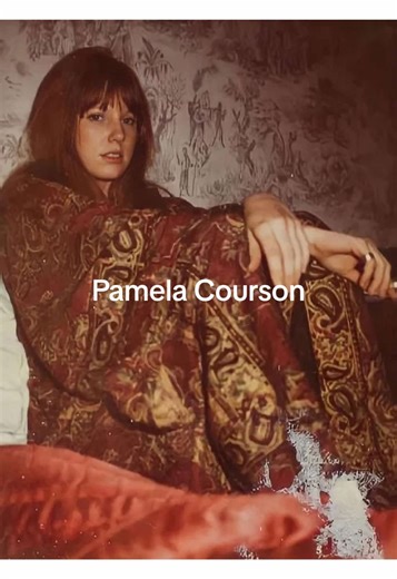 Pamela Courson was one of the coolest LA fashion muses of her time in the 60’s. She often shopped at YSL rive gauche, wore heart patches on her denim and owned her own clothing boutique in La