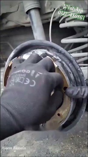 Changing rear brake pads #automobile #brakesystem #mechanic