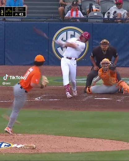 Zach Stewart's Massive Home Run — Razorback Power Blast