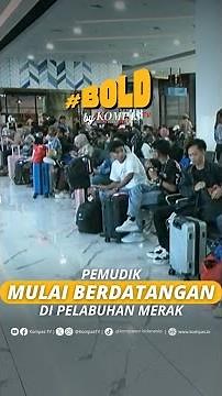 TRAVELERS BEGIN TO ARRIVE AT MERAK PORT #short