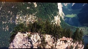 The full opening sequence from Rodgers and Hammerstein’s THE SOUND OF MUSIC directed by Robert Wise.