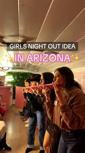 Only $35 per person 💅🏼 PINK-THEMED PARTY BUS IN SCOTTSDALE?! If you want a super fun girls’ day idea, this is your sign to book the @thechampagnetrainaz … my friends and I always wanted to try it AND IT WAS BEYOND EXPECTATIONS 💖 For only about $35 per person (for their country Fridays ride), it’s a luxury experience with a personal bartender and everything is taken care… you need to just dance and you can choose where you want them to take you! We did the 3.5 hour country-themed ride 🤠 if yo