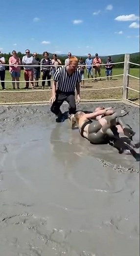 girls fight in mud part 36 #wwe #wwewomens #mma