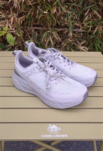 [Chasing The Cloud]CAMEL CROWN วันนี้ฉันคือราชา/ราชินีแห่งสนาม! 👑 รองเท้า “Chasing cloud” ไม่ใช่แค่วิ่งสบาย… แต่มันเปลี่ยนความมั่นใจทั้งชีวิต! #ชีวิตนักเรียน #แฟชั่นติดเทรนด์ #ของมันต้องมี#camelcrown #ootd