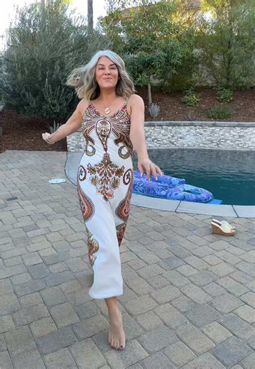 80s Vibes and Summer Feels: A Throwback to the 80s