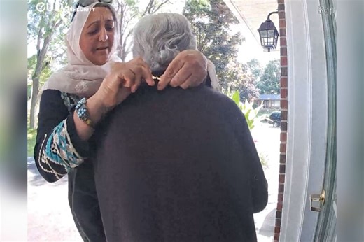 Video Captures Ontario Senior Being Robbed Outside Her Home