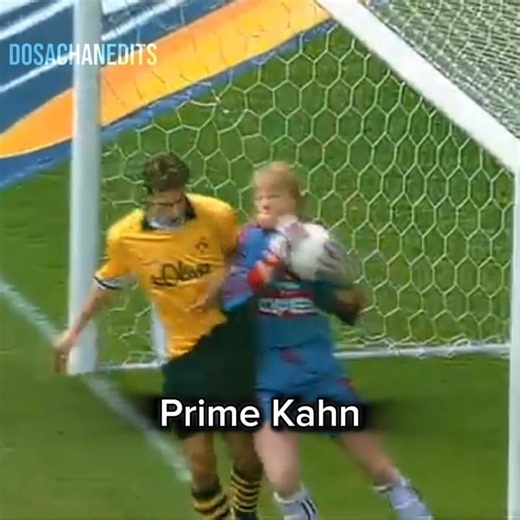 Prime Oliver Kahn [Der Titan] ☠️🔥 | #football #shorts