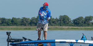 Mark Davis Dives Into the Diversity of the Swim Jig - Major League Fishing