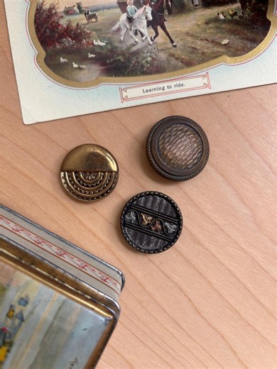 Vintage Antique Button Lot. Carved Metal and Faceted. Large Round. Circle. Sewing Destash. - Etsy