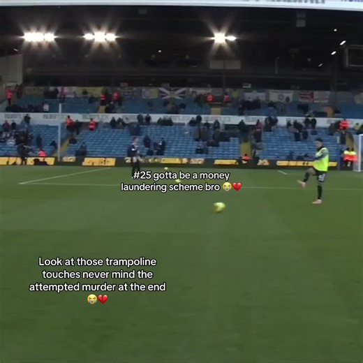 Below amateur player 💀 #ugarte #manutd #fyp | trampoline