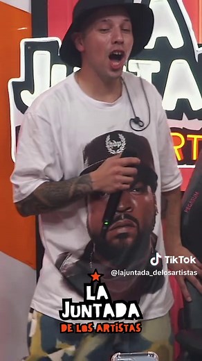SE PICÓ TODO EN LA JUNTADA 💥🔥 Cuando menos lo pensás… pasa esto. El Uber Rastas apareció a interrumpir como siempre, pero esta vez estaba @Nosoysalassoysanti listo para responder como corresponde 😎🎤 Se armó una batalla que nadie vio venirrrr 📍Jueves 21hs por nuestro canal de YouTube 📺 #lajuntada #streaming #fyp #parati #tendencia