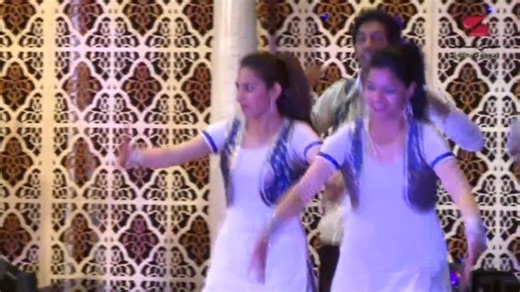 115K views · 3.6K reactions | Dubai youngsters presented a lively and graceful dance on "Jai Jindal Jhulelal" in our Dubai event. The song and the energetic dance is so vibrant you will get up and dance. Event organized by Asha Chand for Sindhi Sangat. Sindhi Dance Performance Share with others. | Sindhi Sangat | Facebook