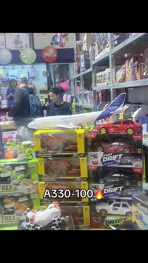 El nuevo a330-100🔥🗣️ #humor #plane #toy #fyp