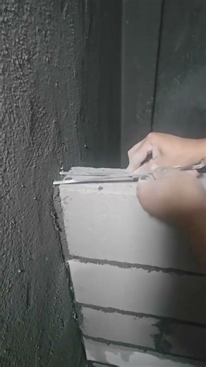 Insert iron into the wall area to strengthen the installation of bricks inside the room #shortvideo