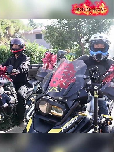 Would you say "YES" to a motorcycle wedding? 🖤 #wedding #motorcycle #biker