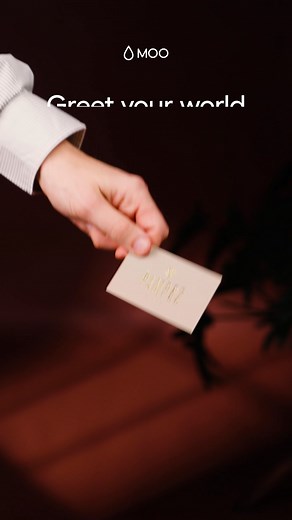 Meet the world’s most-wanted Business Cards. Beautifully tactile, flawlessly printed, it’s hard to keep them to yourself. | moo.com