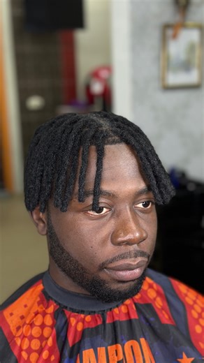 Lamin Afrohairstyle on Instagram: "First time dreadlocks. Full transformation. From natural hair to clean dreadlocks with added length and sharp lineup. This is not just a hairstyle — this is a proper dreadlock install for African hair, done with precision. Swipe your eyes from before ➝ after and see the difference. If you’re thinking about getting dreadlocks for the first time, this is how it should look. ⸻ #africandreadlocks #firsttimedreadlocks #dreadlockinstall #dreadlocktransformation #drea