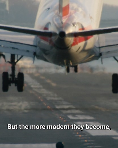 204K views · 2.3K reactions | The Main Reasons Modern Airliners Don’t Use Tail-Wheel #airlines #tailwheel #aircraft | MenTour Pilot | Facebook