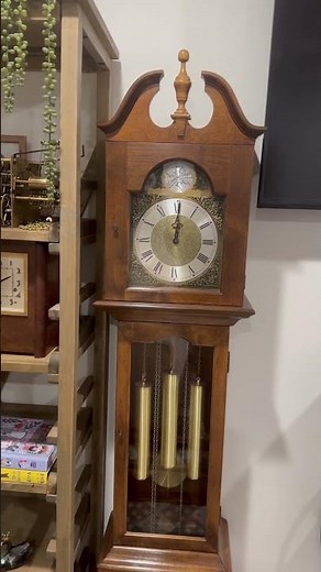 Ridgeway grandmother clock chiming 12:00