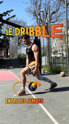 37K views · 2.5K reactions | Les étapes de la plus simple à plus compliquée pour bien dribbler entre les jambes  #basketball #hooper #dribble #handle #apprendre #basket | Paul Hudelle | Facebook