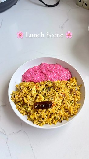 ᴀʀᴘɪᴛᴀ ᴘᴀᴛᴇʟ | ʟɪꜰᴇꜱᴛʏʟᴇ | 𝐁𝐨𝐬𝐭𝐨𝐧, 𝐌𝐀 on Instagram: "🌸 You must try this high protein veggie paneer pulav! Which comes together in literally under 30 minutes. Ingredients: pulav 1 cup rice, onion, garlic, green chillies, carrots, spinach, green peas, cubed paneer, salt, turmeric, red chili powder, pau bhaji masala, ghee, mustard and cumin seeds, whole red chilly, cloves, hing, salt, 1 1/4 cup water Instructions for instant p
