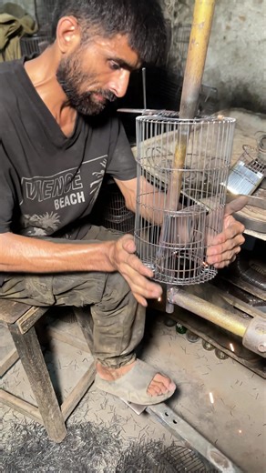 DIY Rat Cage Made from Steel Wires #DIYPetCage #RatCageDIY #SmallPets #PetRodents #SteelWireCraft #BudgetPetCare #RatOwners #HomemadePetCage #PetDIY #WireCageBuild