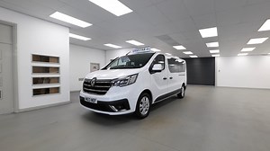93 reactions · 10 comments | 9 SEATS ! SPORT EDITION RENAULT TRAFIC !...