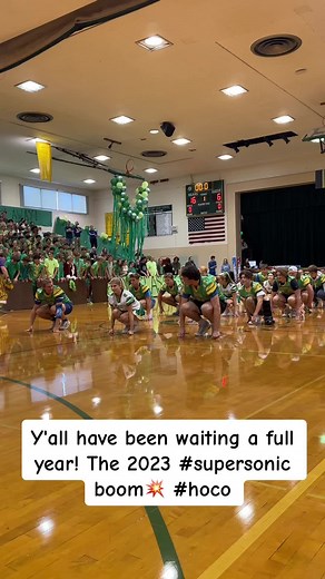 It's that time of year! Thank you to our amazing cheer squad and football seniors for keeping the good vibes going! #og #yousawitherefirst #supersonic 💥🤝🙌 #hoco2023 #blanchettradition