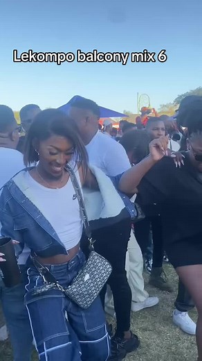 Lekompo balcony mix on fire 🔥🔥🔥 #fyp #lekompo #lekompolifestyle #lekompo #lekompobalconymix #lekompobalconymix6