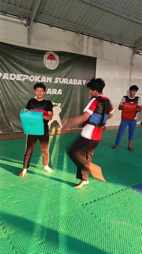 Beginner Class for Side Kick Power and Speed in Silat