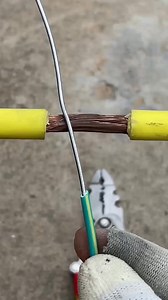139K views · 486 reactions | Perfect Wire Connection Every Time! ⚡️ #DIY #TechTips #Engineering" #DIY #ElectricalTips #EngineeringHack #TechFix #howtodraw | Electrical Works952 | Facebook