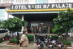 Manish Gupta Murder Case: मनीष के दोस्त बोले, होटल में बहुत हिंसक था पुलिस का व्यवहार, एसआईटी ने सुनी एक-एक मिनट की कहानी