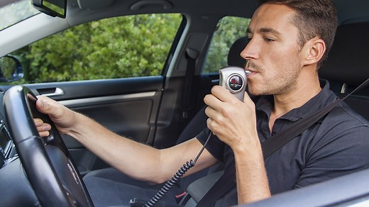 Éthylotest antidémarrage : tout savoir sur l'obligation de conduire avec un EAD